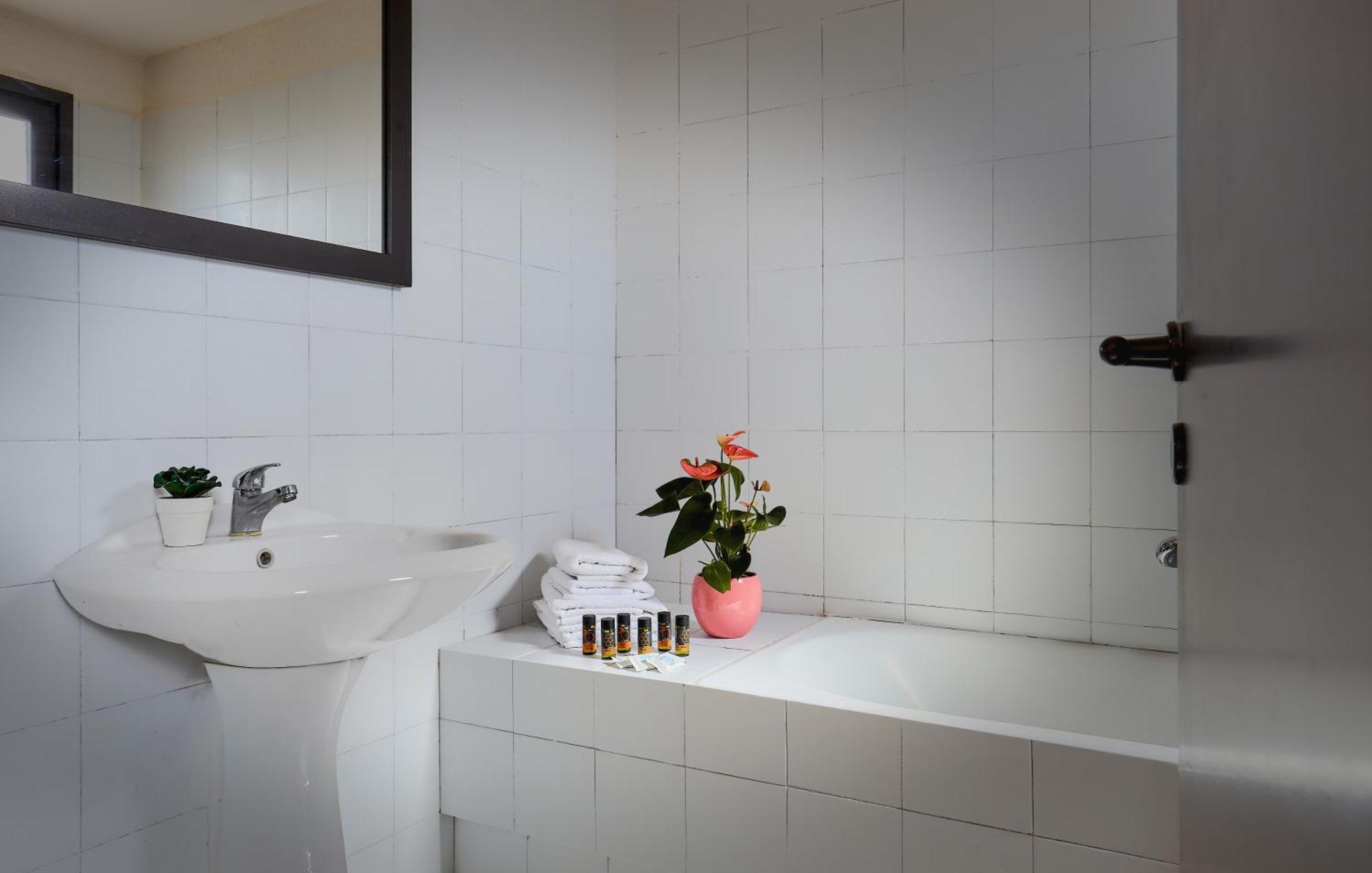 Creteco Hotel & Suites Gúrnesz Kültér fotó